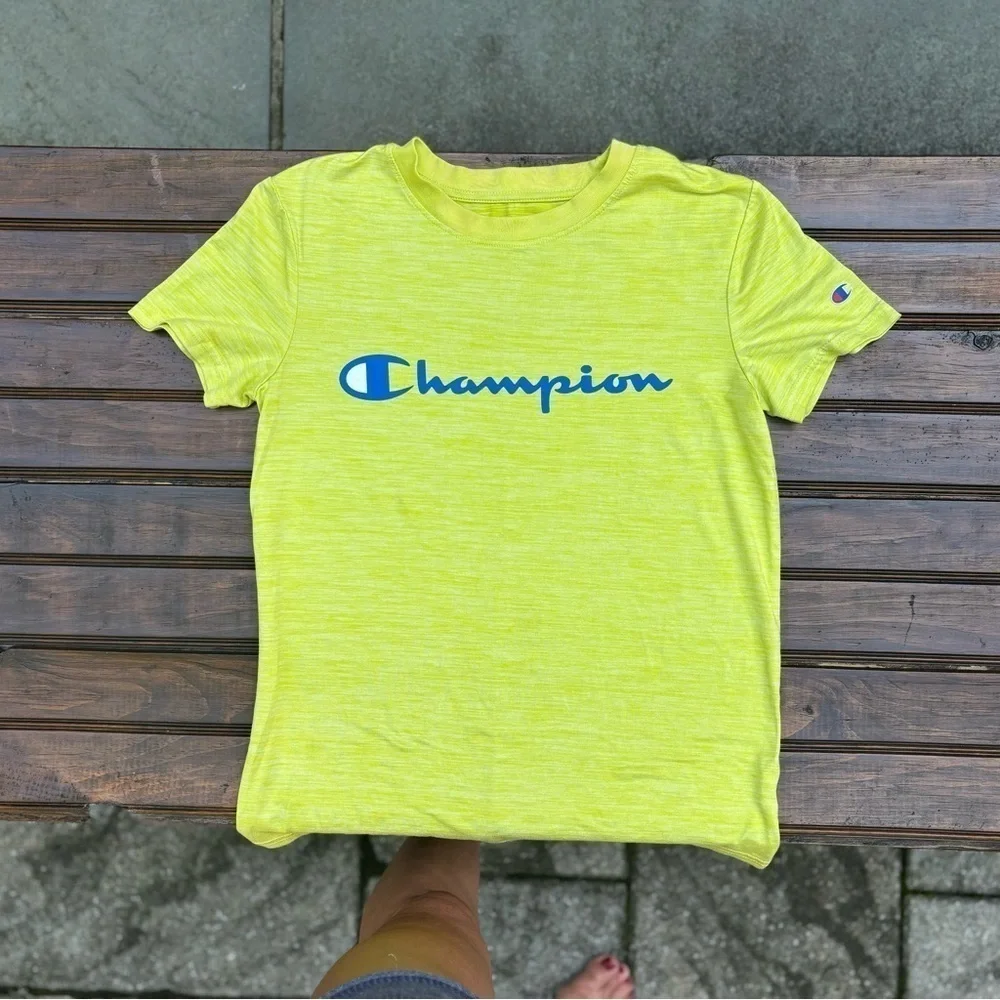 Boys (10-12) Champion tee